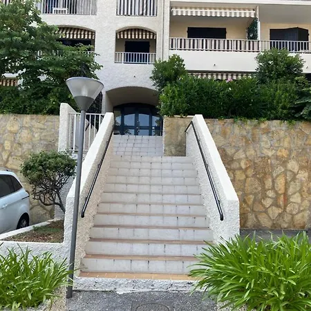 Little Garden * سا سيرْ سور مير